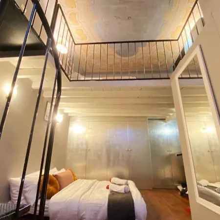 Apartamento Duomo A 10 Minuti A Piedi + Parking Davanti Casa Milão